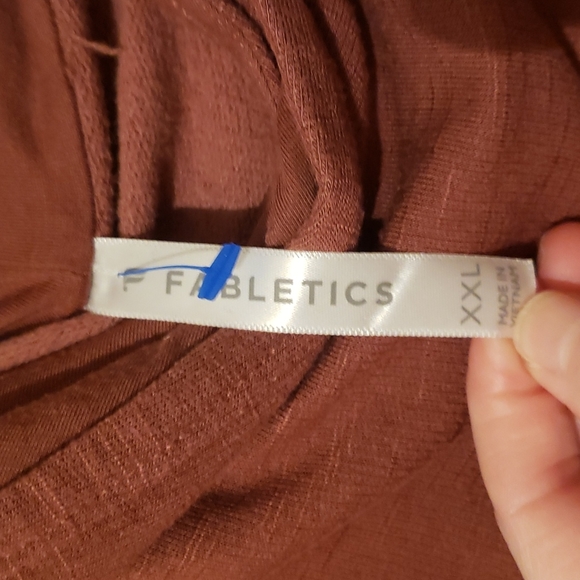 Fabletics XXL pullover long sleeve brown sweater. - Picture 2 of 3